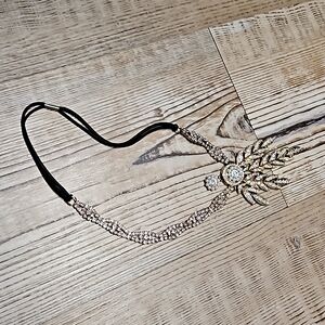 BABEYOND Art Deco 1920's Flapper Great Gatsby Inspired Leaf Medallion Pearl Head